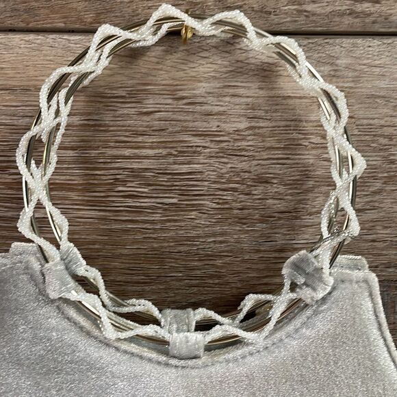 VICTORIA’s SECRET Silver Purse Tote Crushed Velvet Silvertone Pearl Wrap Handle - Picture 5 of 11